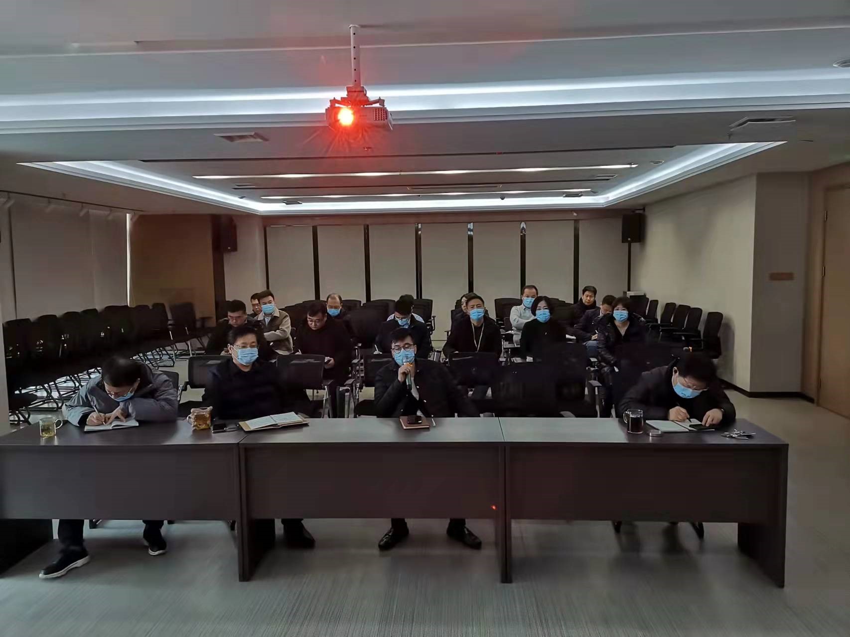 集團公司董事長、總經理王禹澄做重要講話